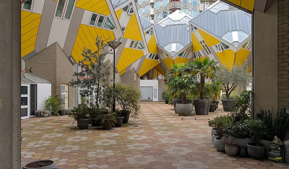Kijk-Kubus (Kubuswoning) in Rotterdam